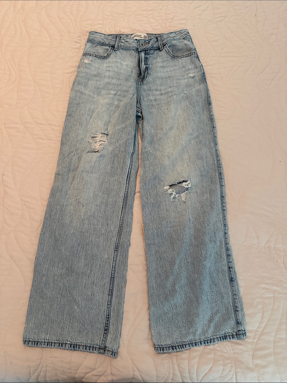 abercrombie kids Light Blue Distressed Wide-Leg Jeans size 13/14
